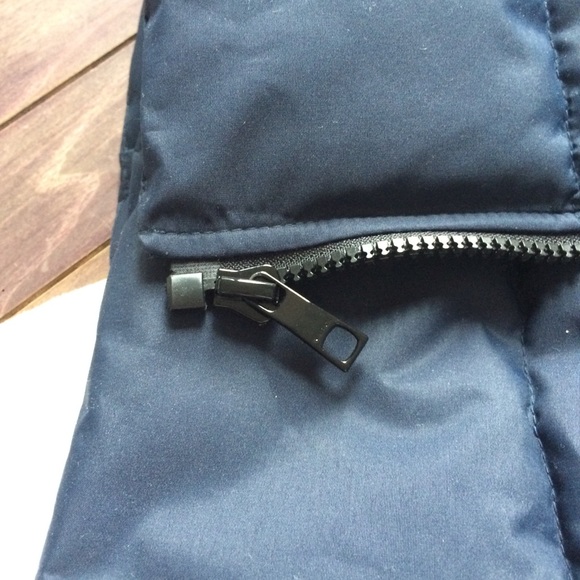 Luxurious Nautica Water Resistant Navy Warm Puffer Parka - Picture 14 of 16